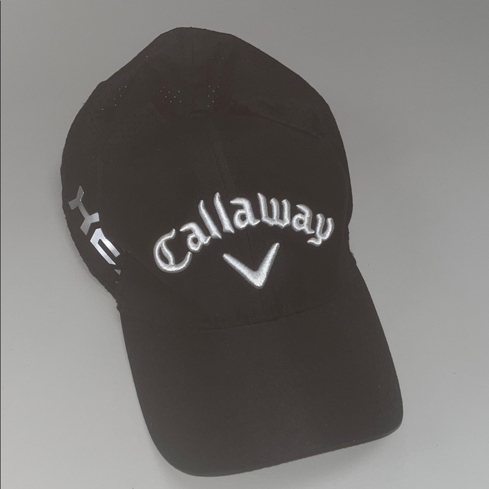 Callaway Black and White Logo Womenโs Golf Cap OS
